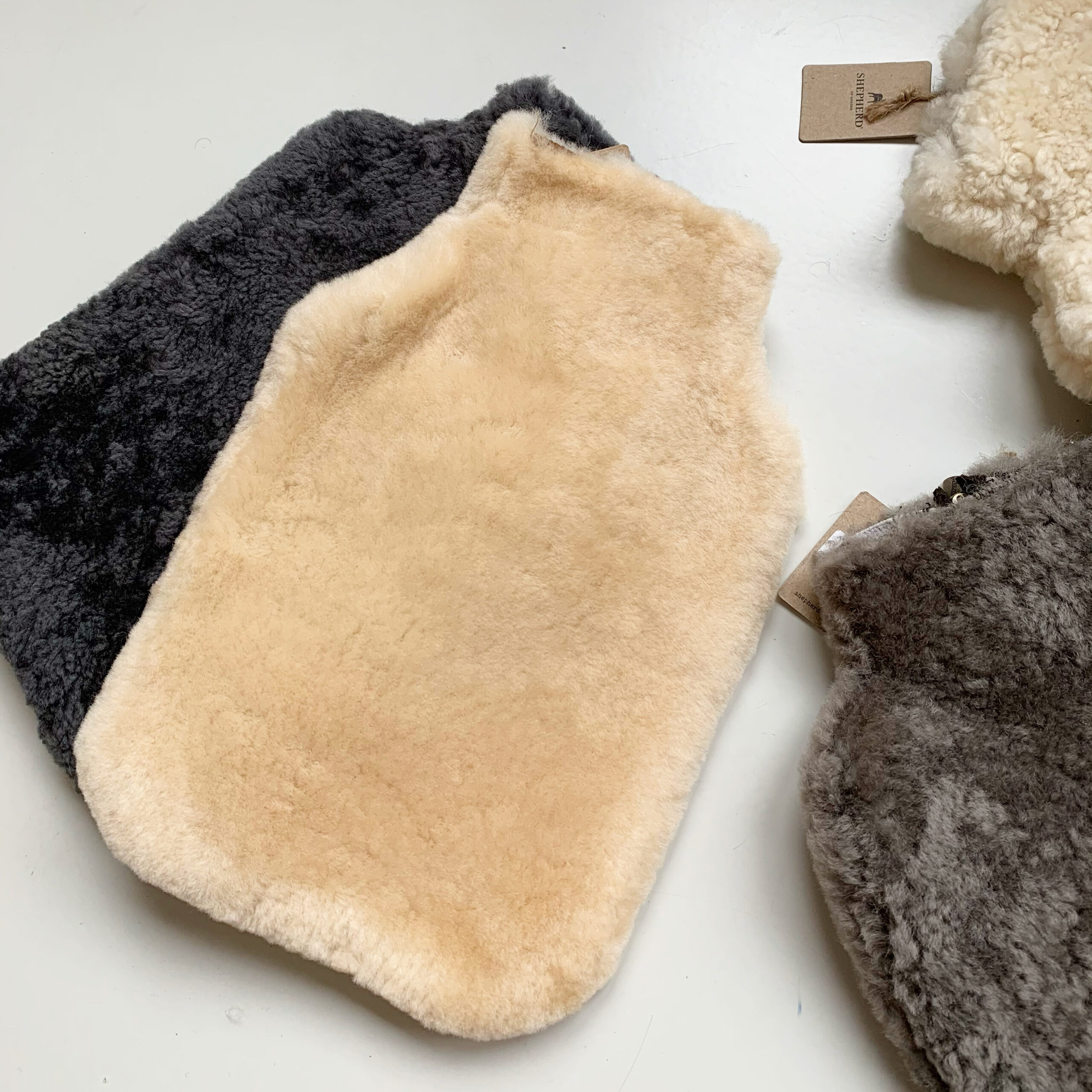 Shepherd Warm Water Case Chestnut