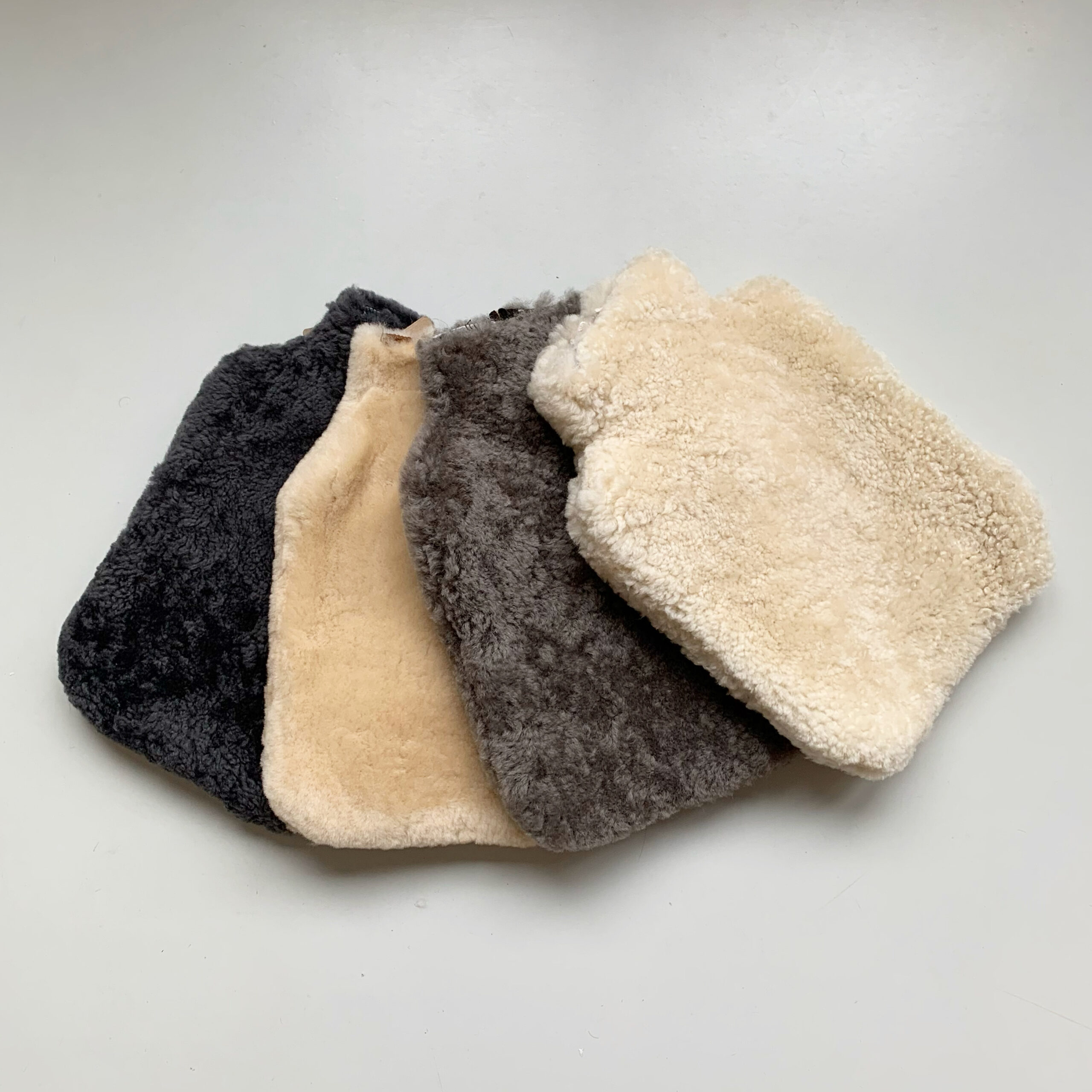 Shepherd Warm Water Case Creme - Image 2