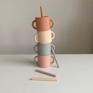 The Future Artist Training Cup with Straw Terra