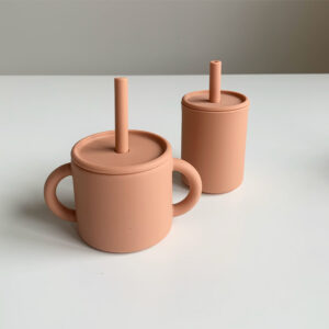 The Future Artist Training Cup with Straw Terra