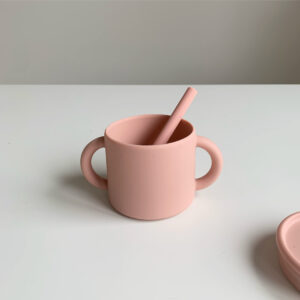 The Future Artist Training Cup with Straw Wheat