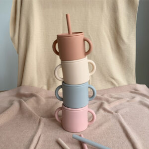 The Future Artist Training Cup with Straw Wheat