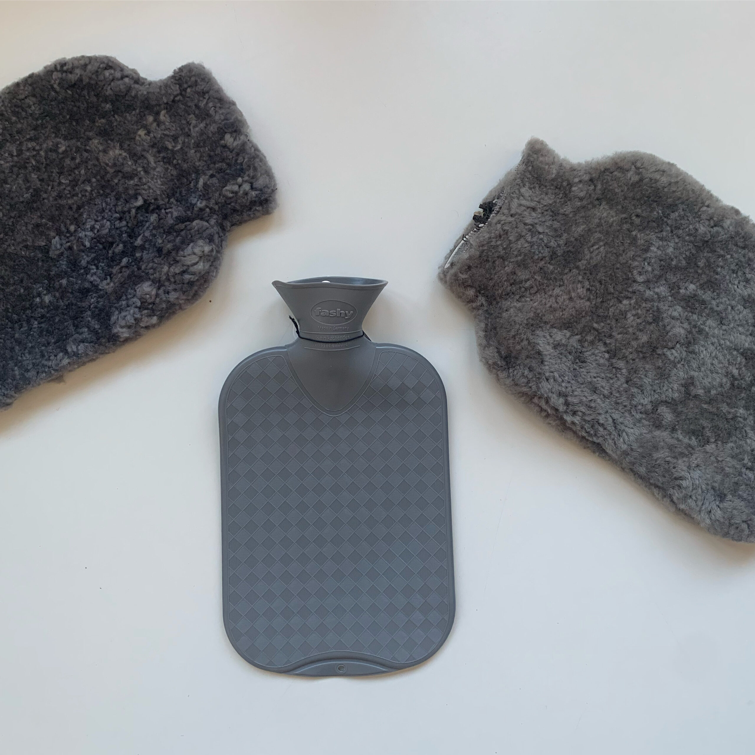 Shepherd Warm Water Bottle Anthracite - Image 6